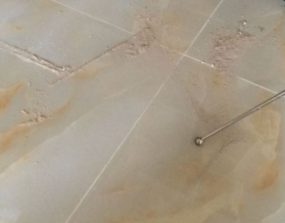 茂县瓷砖空鼓维修公司分享粘合剂选择不当在瓷砖铺贴过程中可能导致以下问题